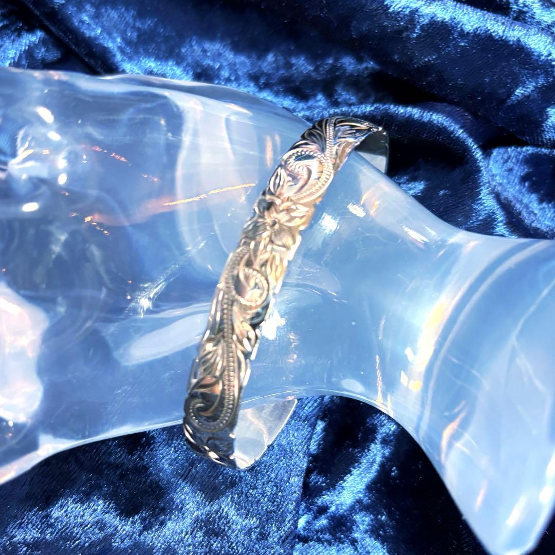 [手彫り]ハワイアンバングル(ハイビスカス/S/シルバー) starring