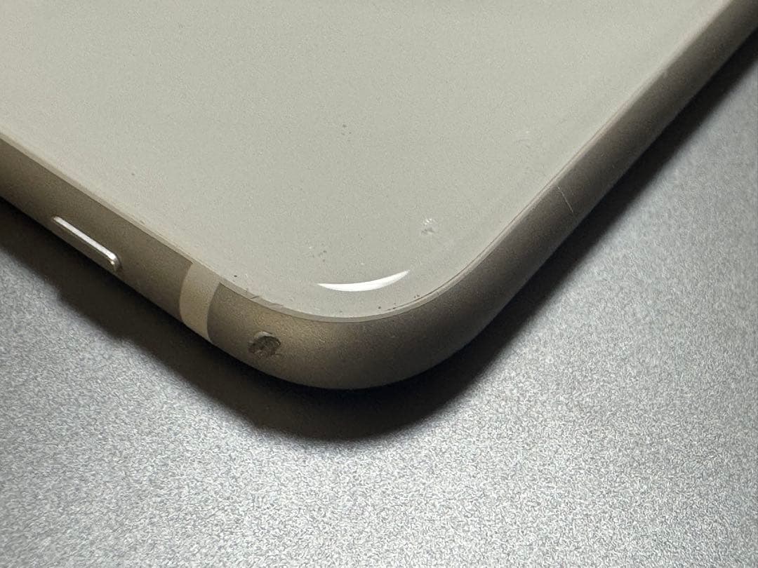 Apple iPhone SE（第2世代） 128GB ホワイト SIMフリー