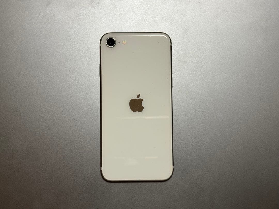 Apple iPhone SE（第2世代） 128GB ホワイト SIMフリー