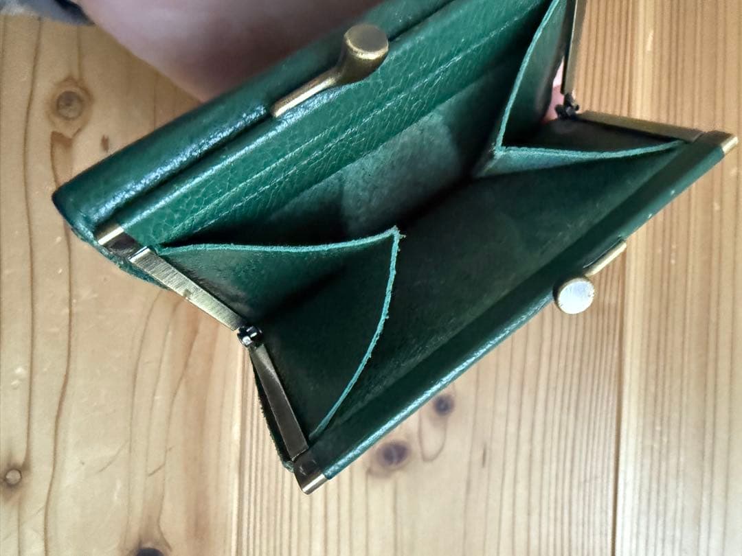 IL BISONTE イルビゾンテ　二つ折り財布 付属品あり