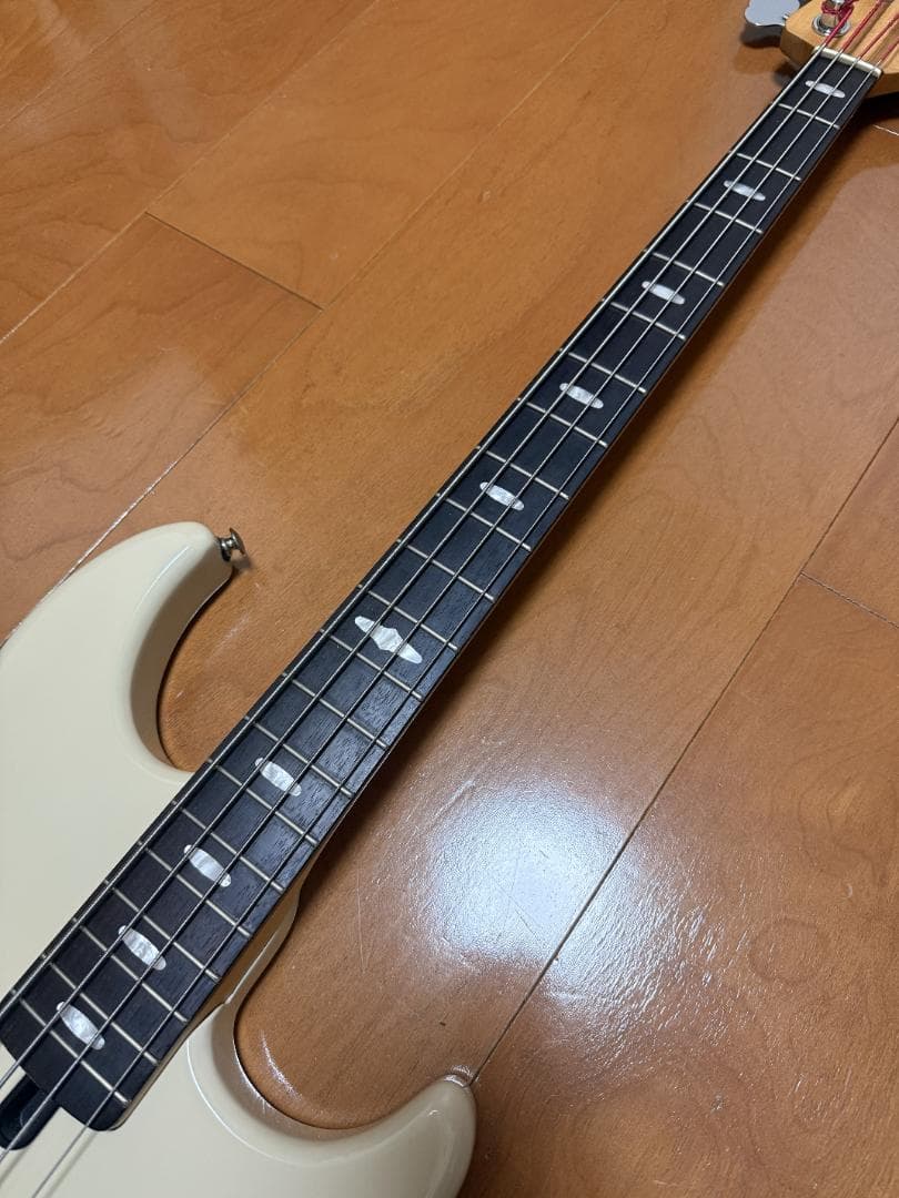 YAMAHA BB424 ヴィンテージホワイト ヤマハ