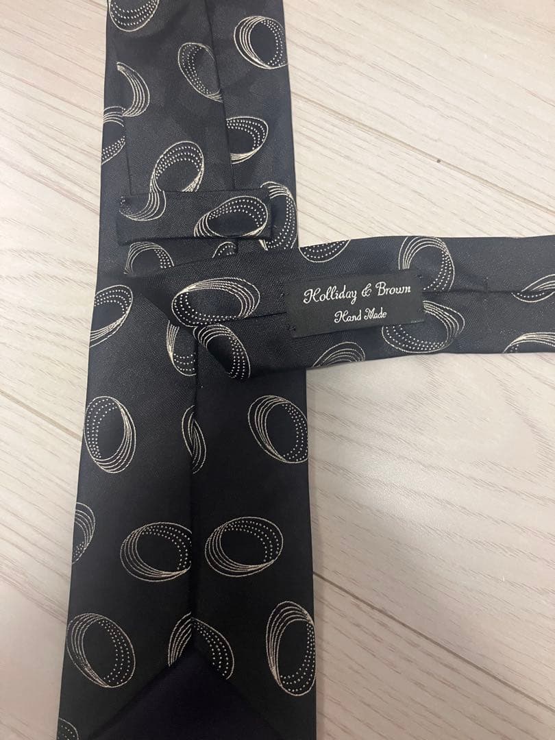 美品⭐︎Holliday & Brown ヴィンテージ柄ネクタイ ブラック