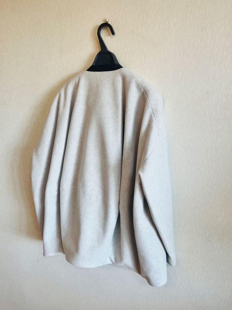 後ろぷっくりウールショートコート