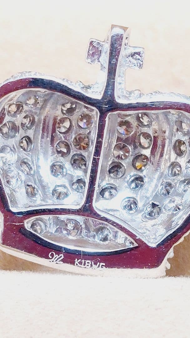 大赤字綺麗です!笠原真寿美 K18WG王冠ダイヤペンダントトップ