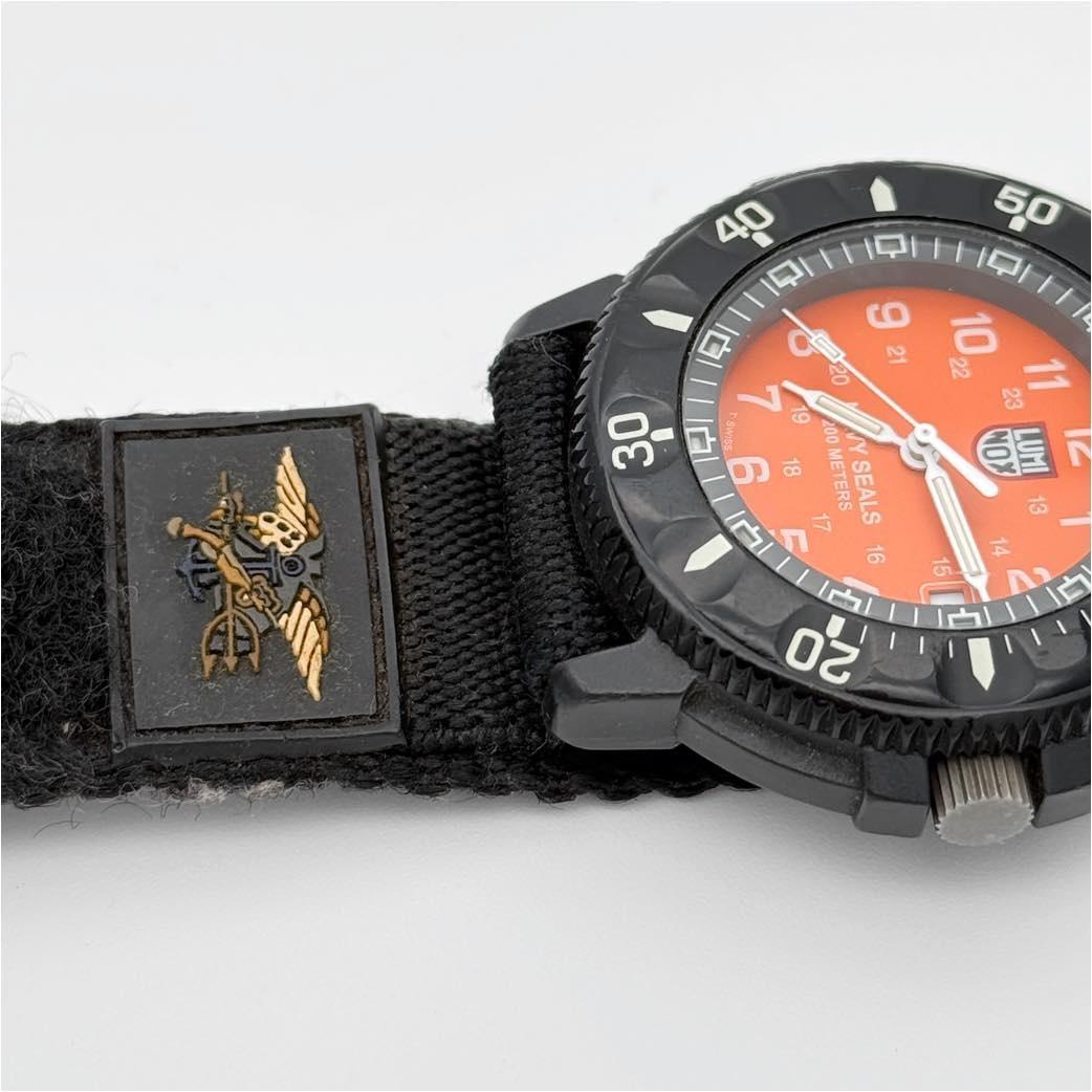 ルミノックス ネイビーシールズ セラミック／ナイロン／QZ オレンジ文字盤 稼働