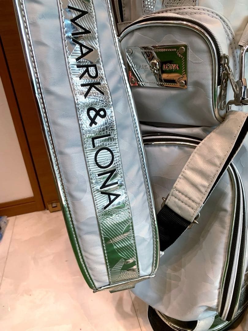 希少　ほぼ未使用　マークアンドロナ　MARK＆LONA パイソン　キャディバッグ