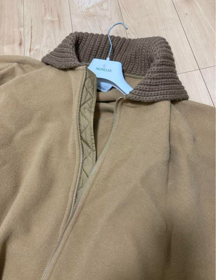 MONCLER ベージュ ジッパーポンチョ