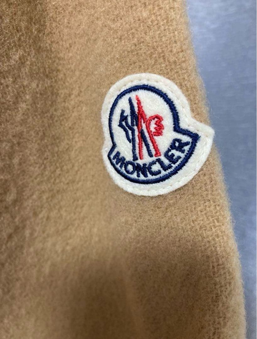 MONCLER ベージュ ジッパーポンチョ