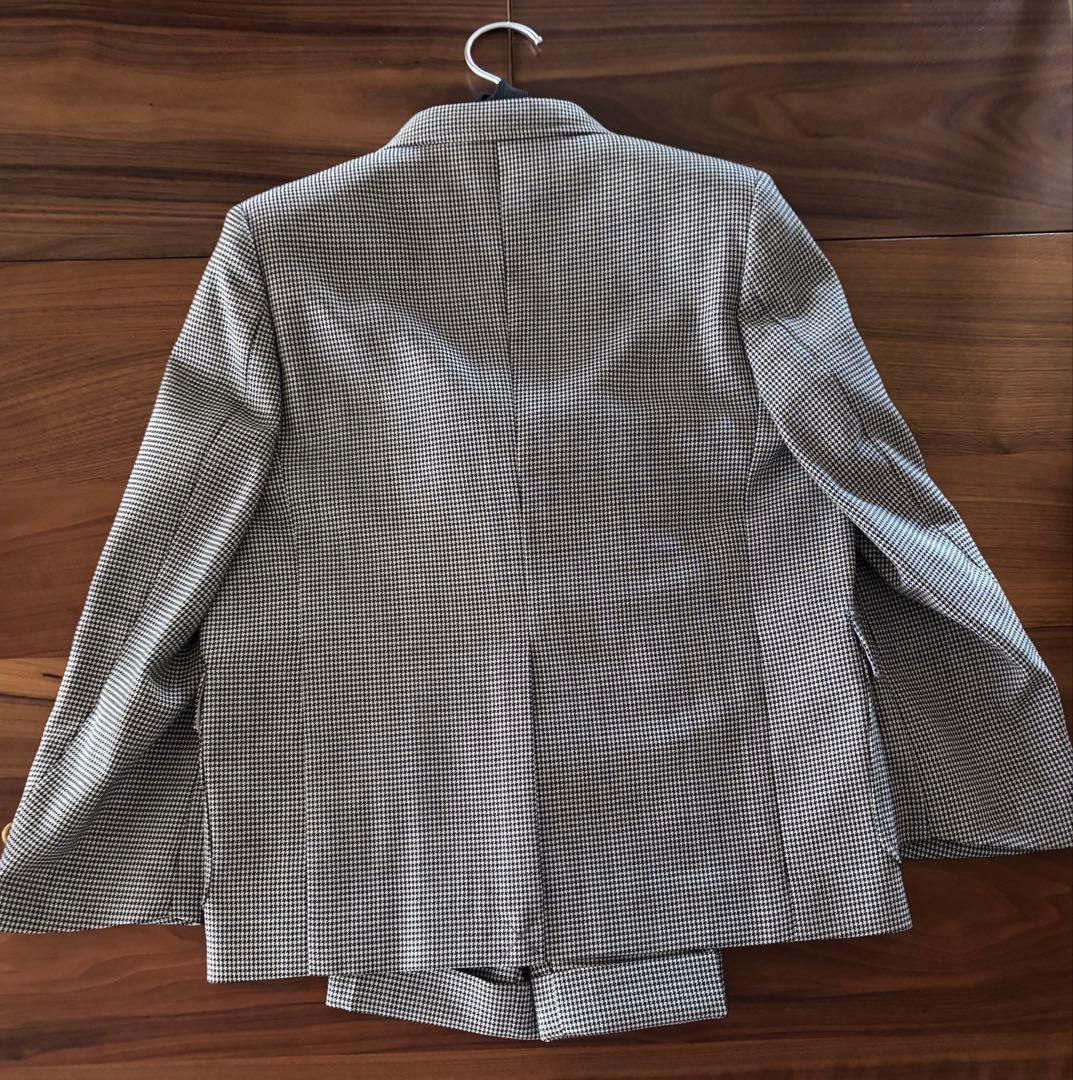 新品　ミキハウスコレクション　スーツ　130サイズ　ネクタイサービス