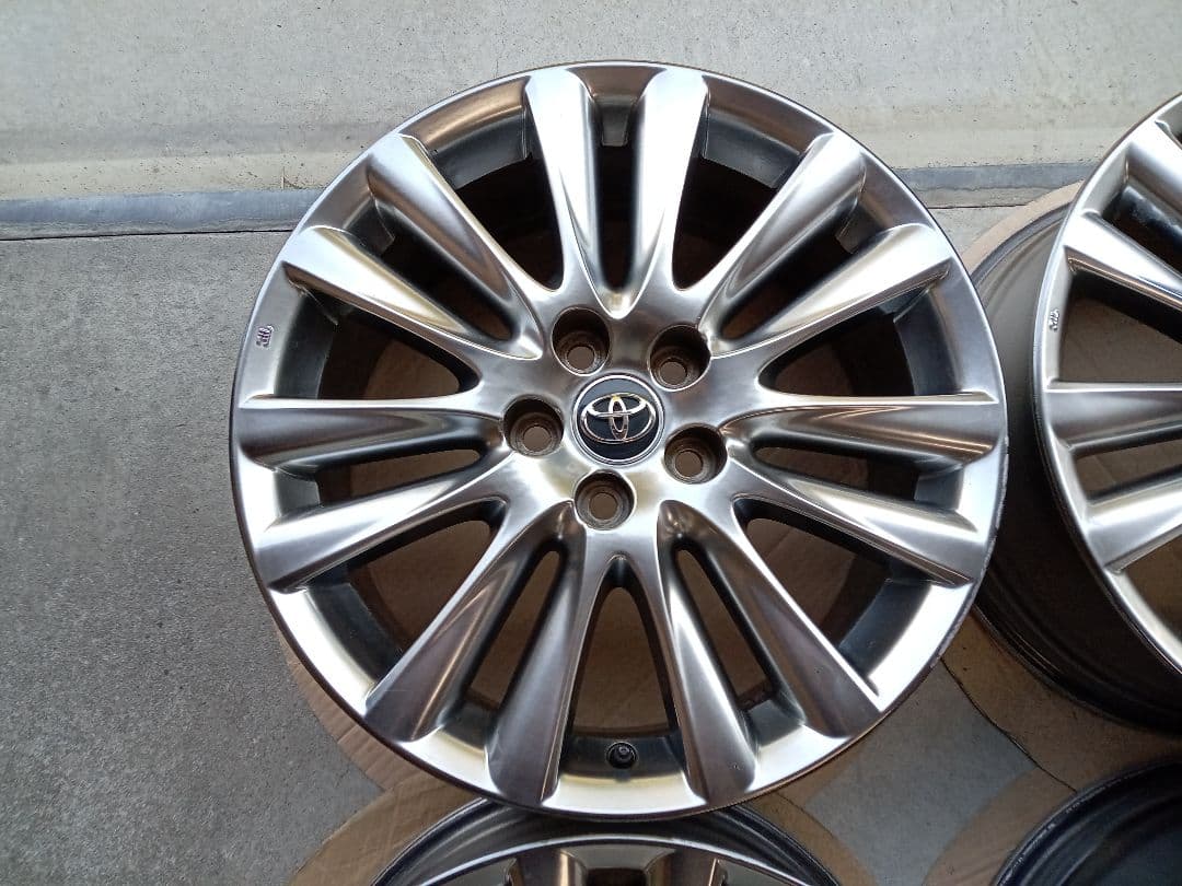 ハリアー純正ホイール