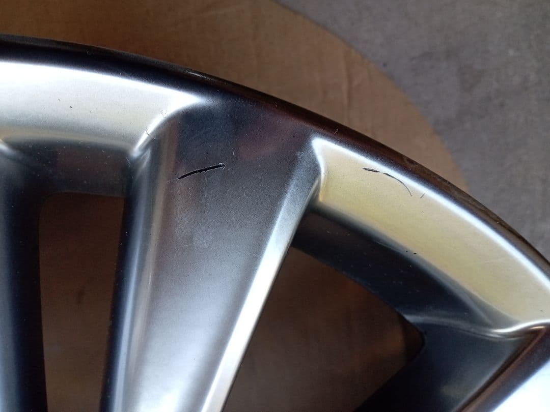 ハリアー純正ホイール