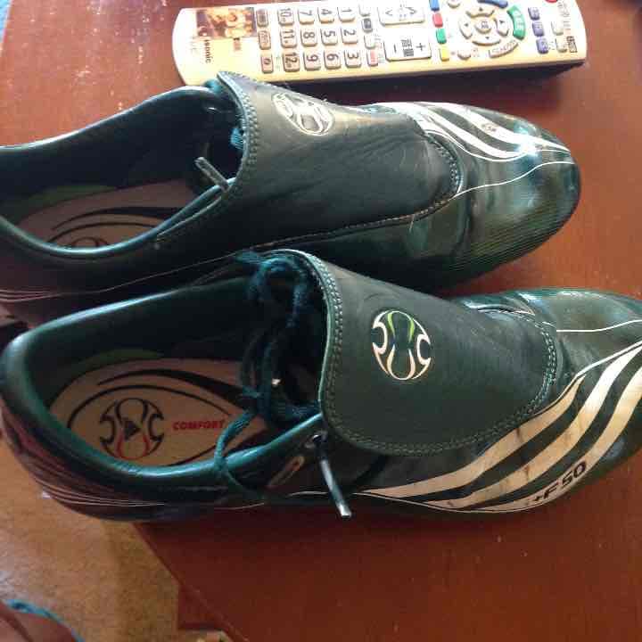 adidas 取り替え式