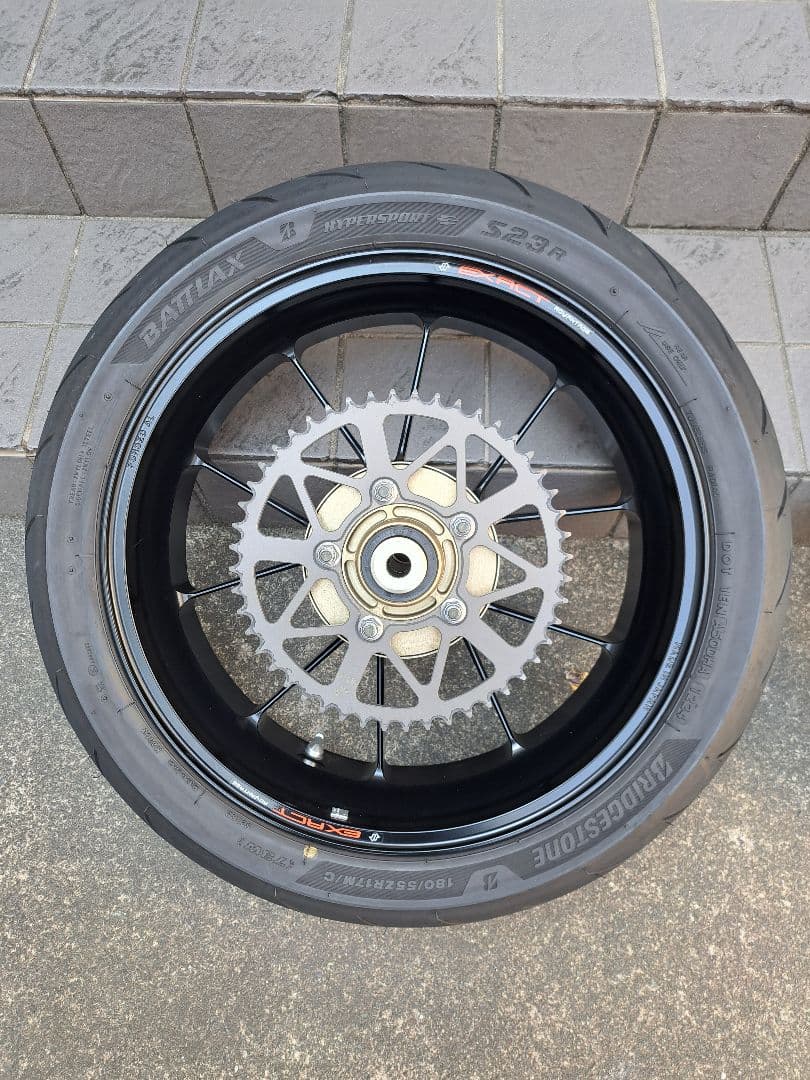 【美品】ZX-4R イグザクトアルミ鍛造ホイール前後　S23タイヤ付き