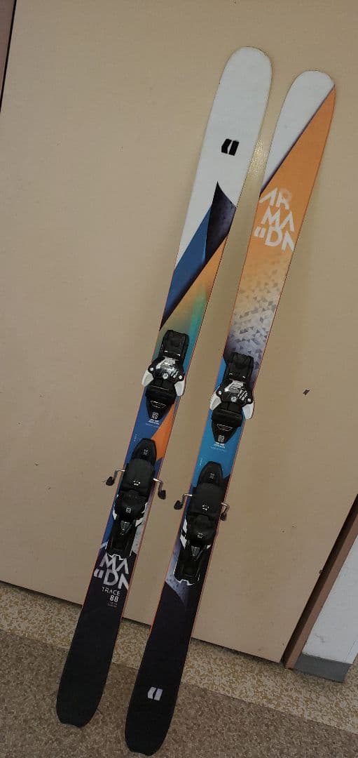 スキー ARMADA TRACE 162cm Marker