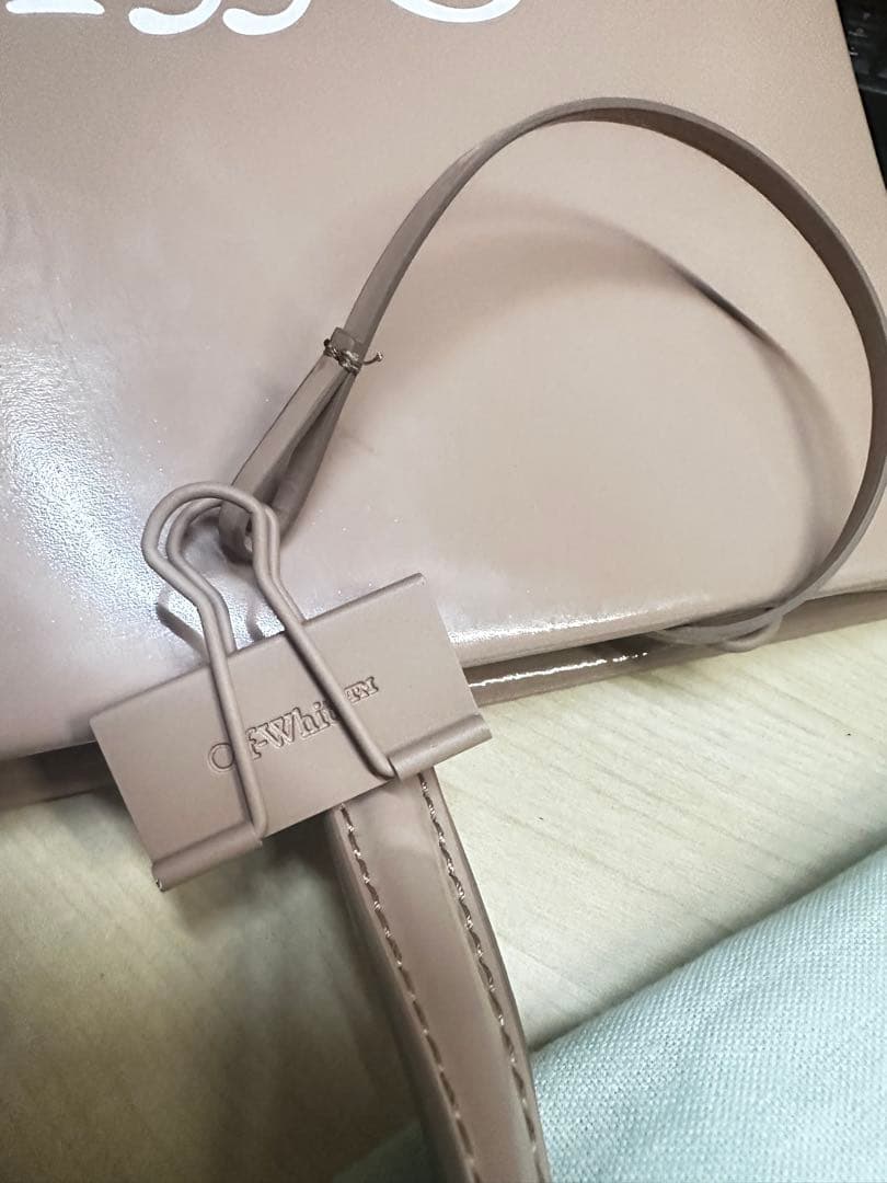 あ*ず様 超美品　希少　Off-White オフホワイト　エナメル 2wayトー