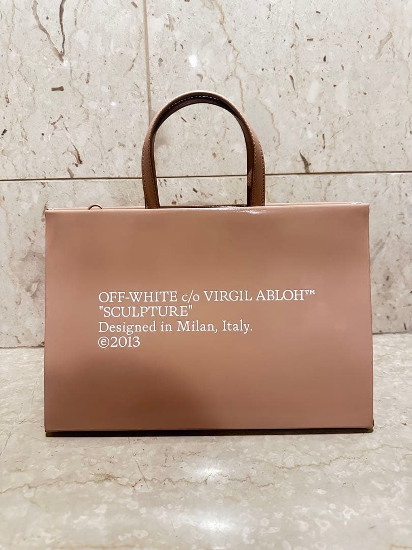 あ*ず様 超美品　希少　Off-White オフホワイト　エナメル 2wayトー