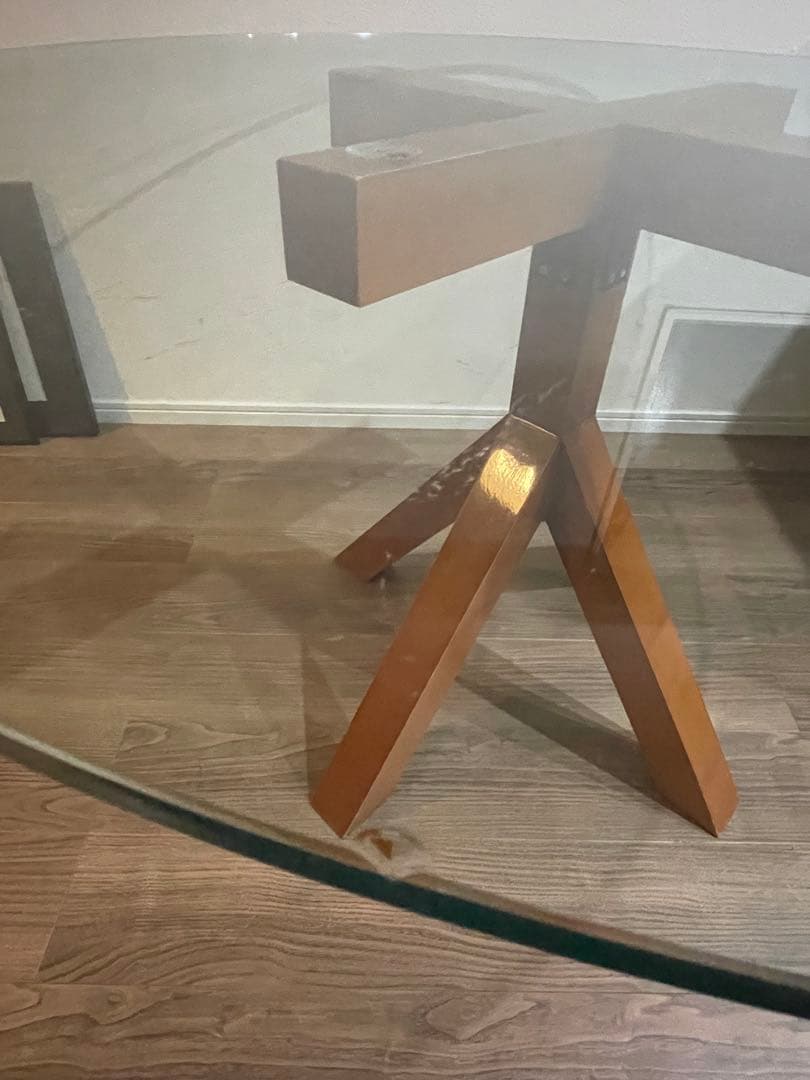 【限定値引】Cassina VENTO round dining table