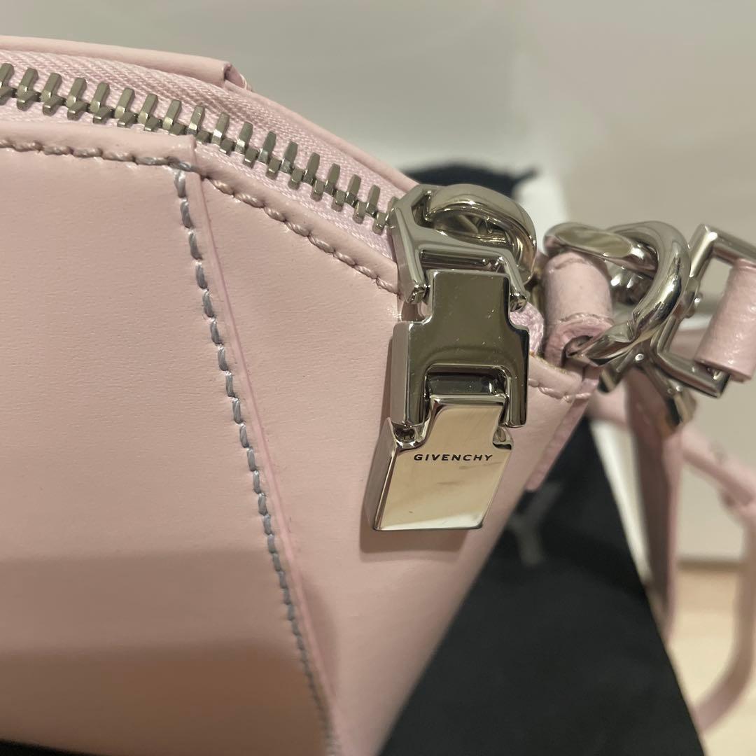 ジバンシイアンティゴナショルダーバッグ新品