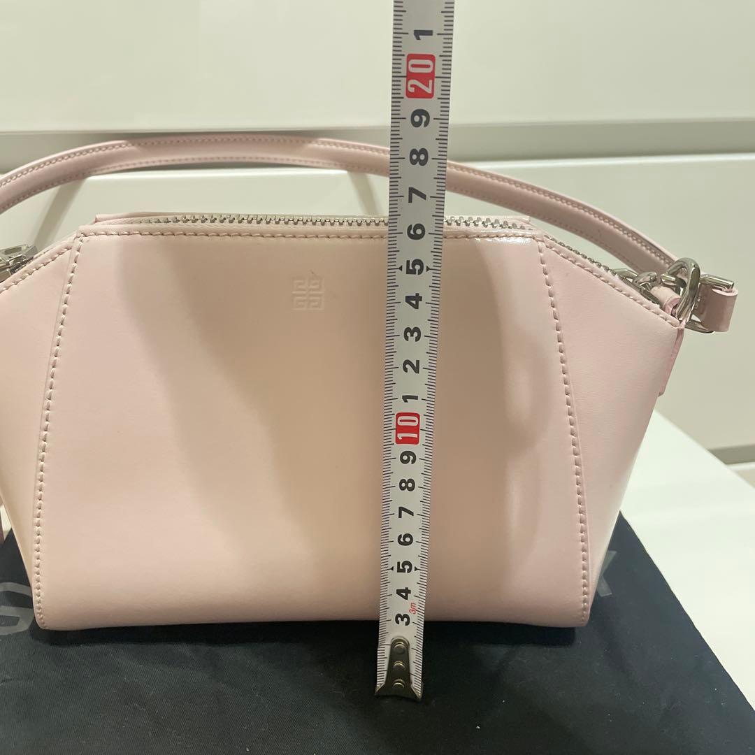 ジバンシイアンティゴナショルダーバッグ新品