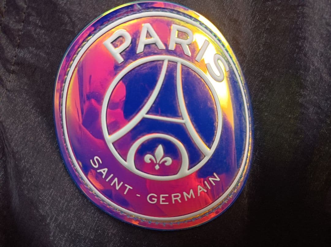 Jordan Paris Saint-Germain ウィンドブレーカー