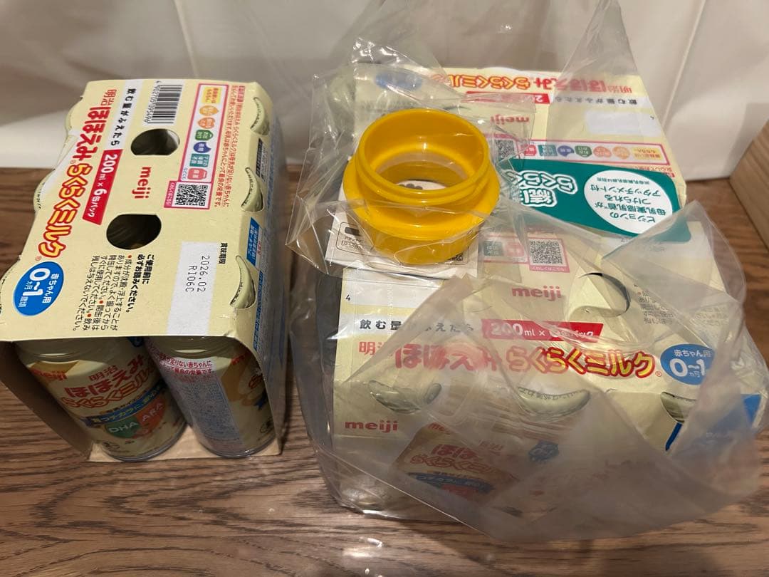 【Kaさん専用】 明治 ほほえみらくらくミルク 200ml×6本入り×３パック