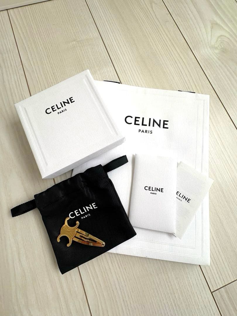 ★専用★セリーヌ　ヘアクリップ　ヘアピン　ゴールド　１個