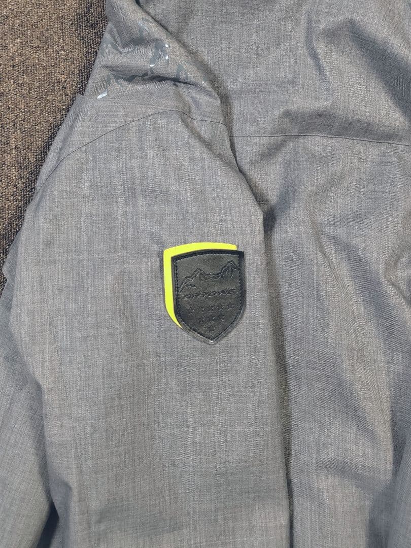 ほぼ未使用スキーウェア上下セット