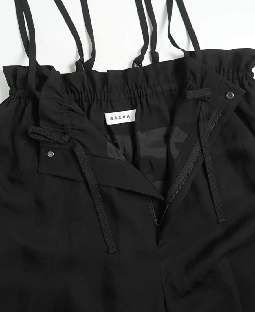 ＜SACRA＞アセテートツイル オールインワン　ブラック　サロペット