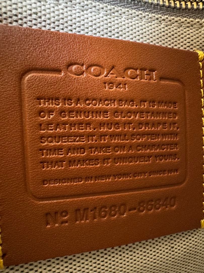 COACH フリンジ　スウェードターンロックリストレット30 クラッチ　↓8万円