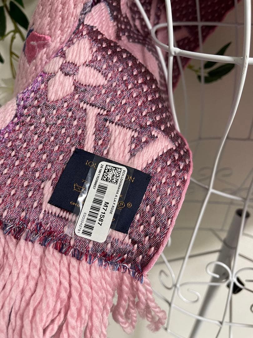 ルイヴィトン マフラー エシャルプロゴマニア ア ラ フォリ ピンク唇リップ