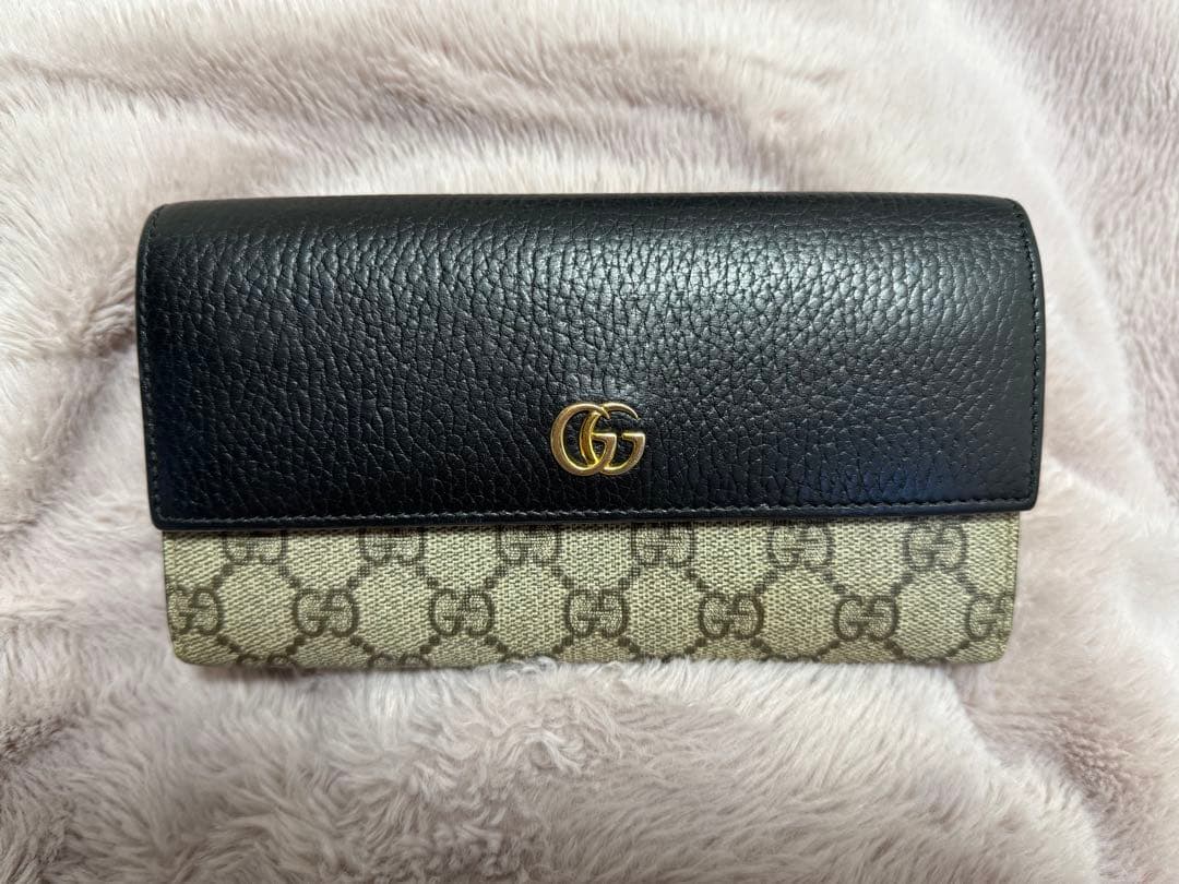 Gucci GGロゴ 長財布 黒/ベージュ