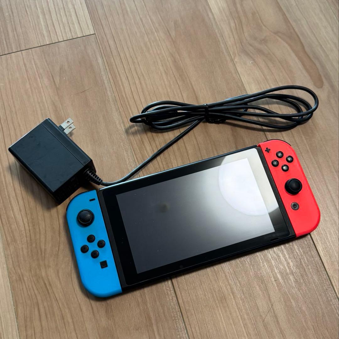 Nintendo Switch 本体 (青/赤) 別売りケース・充電器付き