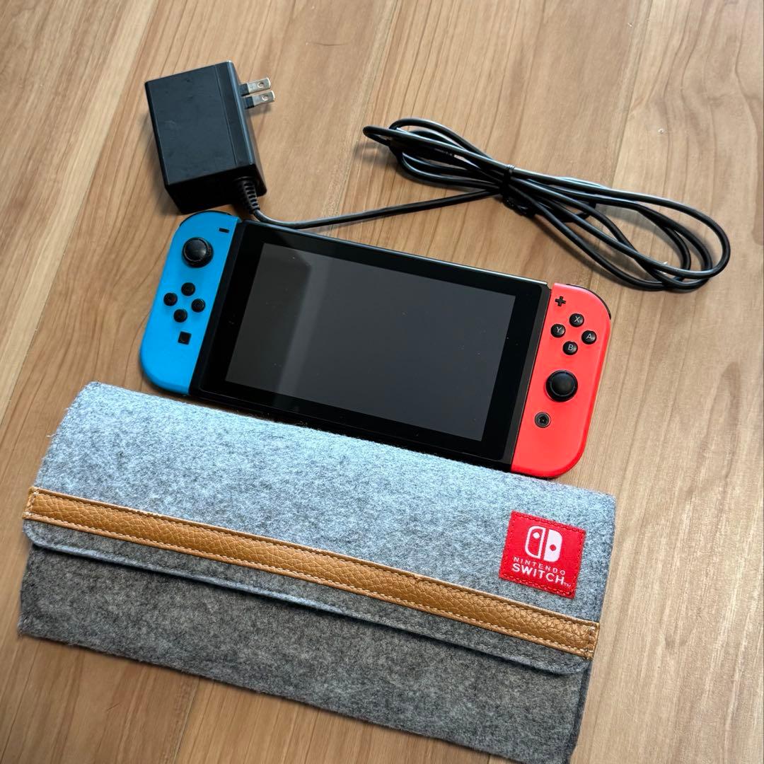 Nintendo Switch 本体 (青/赤) 別売りケース・充電器付き