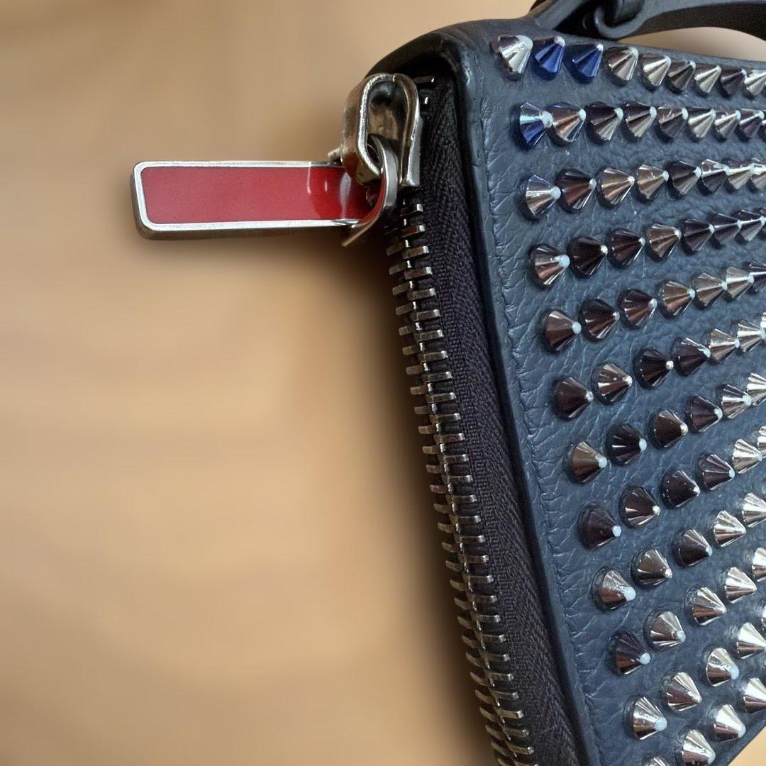 ルブタン クラッチバッグ オーガナイザー グラデーションスタッズ