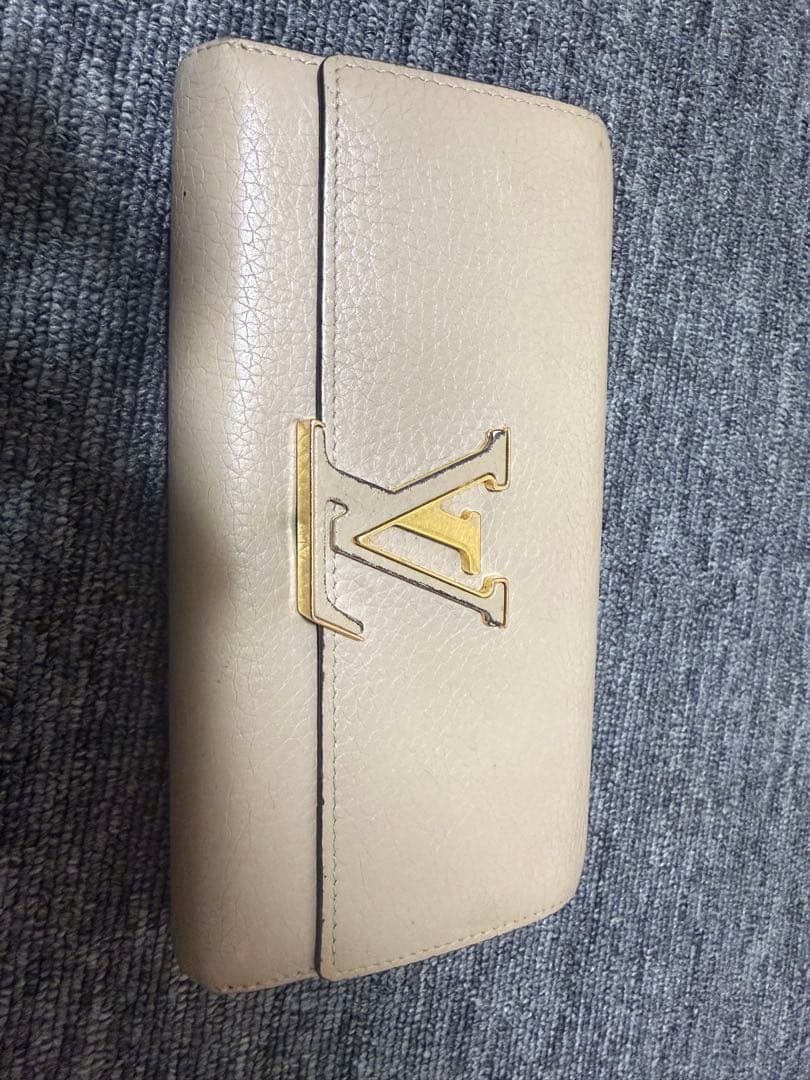 ルイヴィトン　長財布　レディース　ポルトフォイユ・カプシーヌ　箱付き　値段交渉可