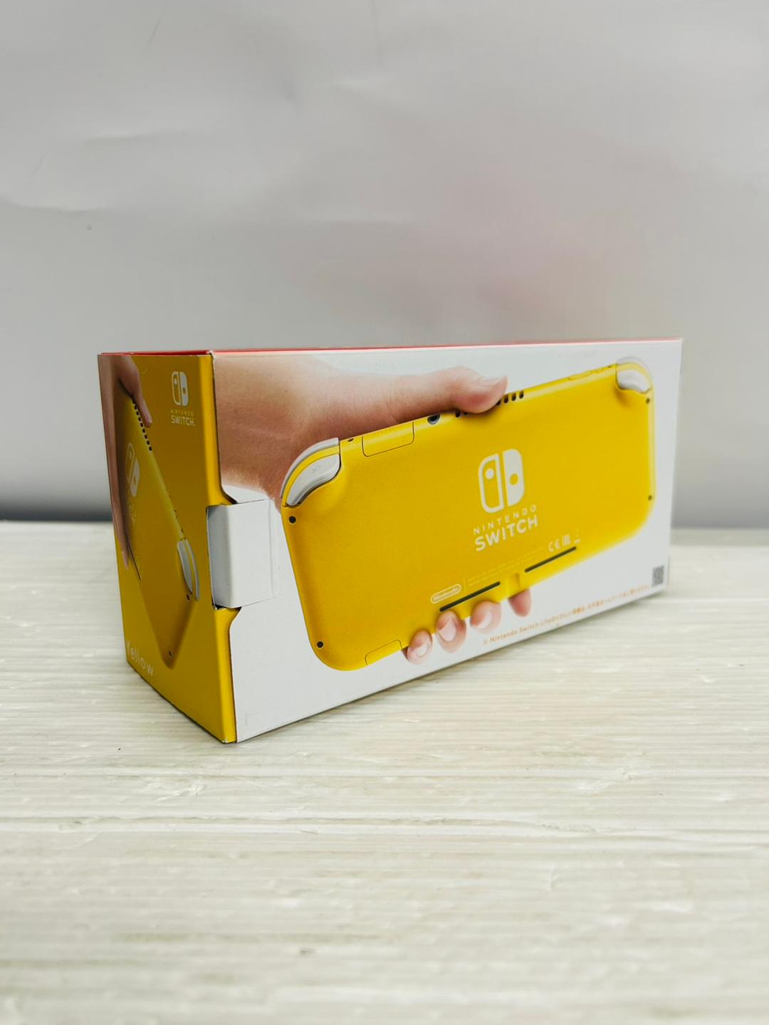 ★未使用品★極美品Nintendo Switch Lite イエロー