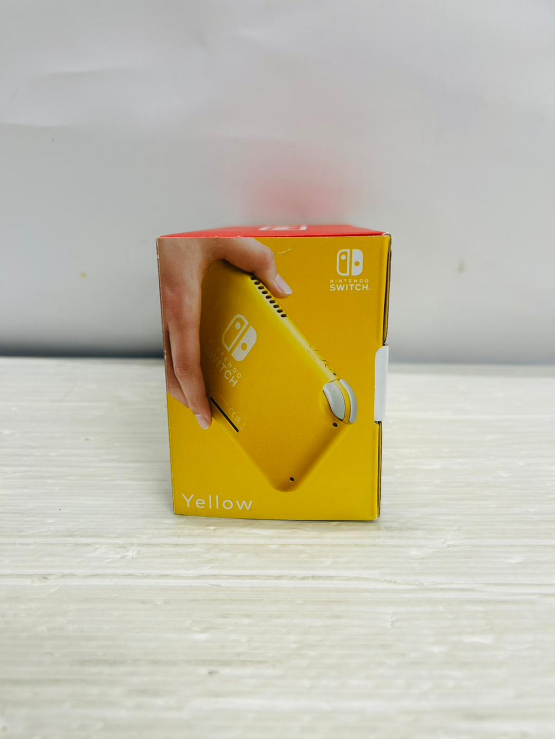 ★未使用品★極美品Nintendo Switch Lite イエロー