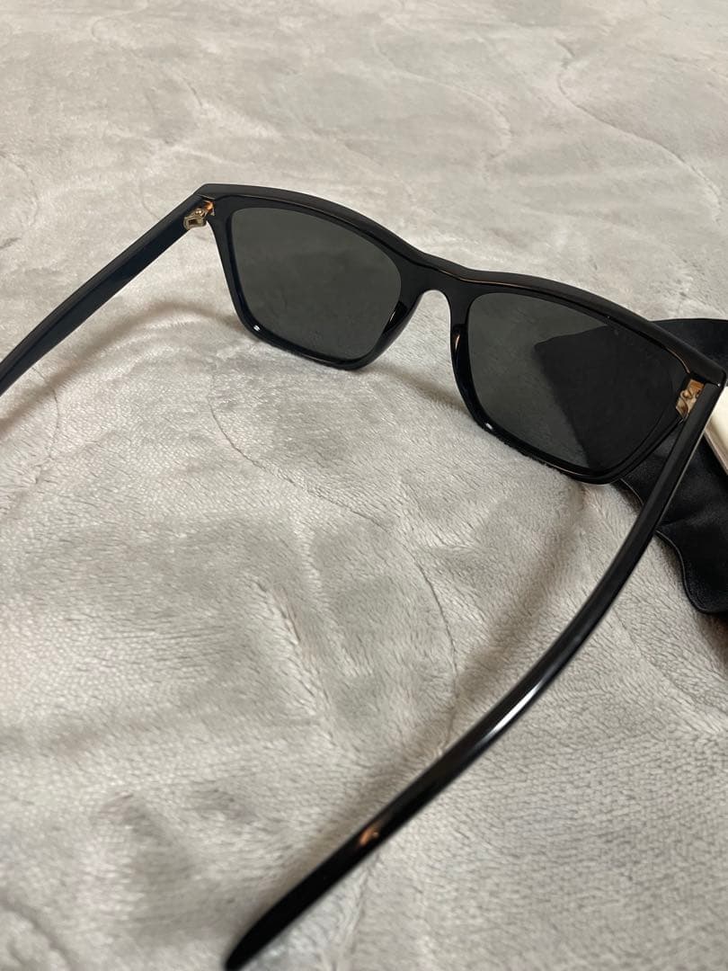 GUCCI ブラック サングラス ケース付き