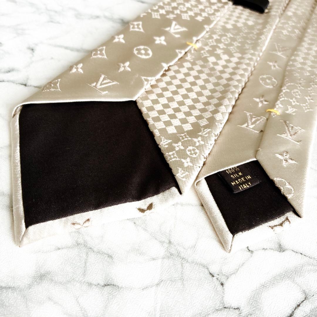 ✨未使用箱付極上品✨ルイヴィトン　ダミエモノグラムMIX ゴールド　ネクタイ