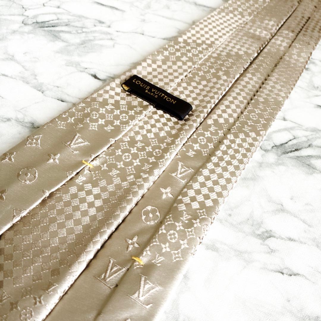 ✨未使用箱付極上品✨ルイヴィトン　ダミエモノグラムMIX ゴールド　ネクタイ