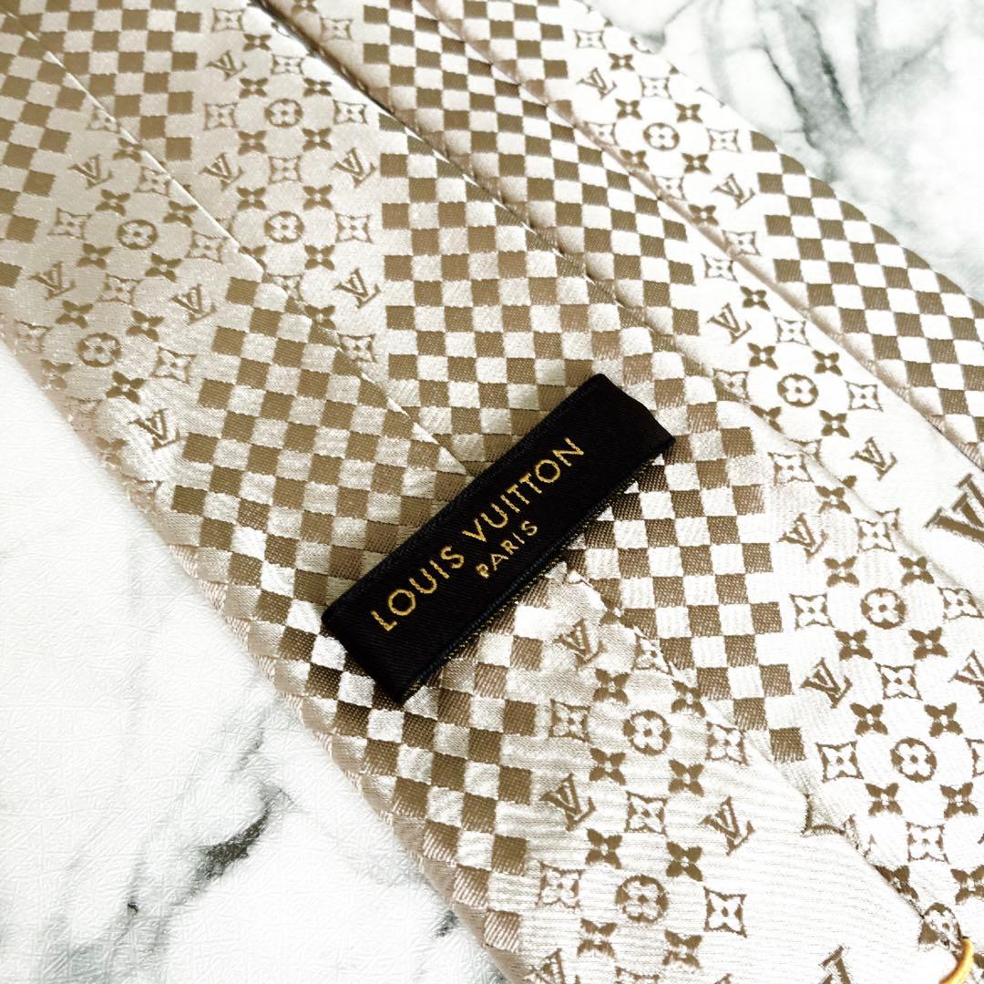 ✨未使用箱付極上品✨ルイヴィトン　ダミエモノグラムMIX ゴールド　ネクタイ