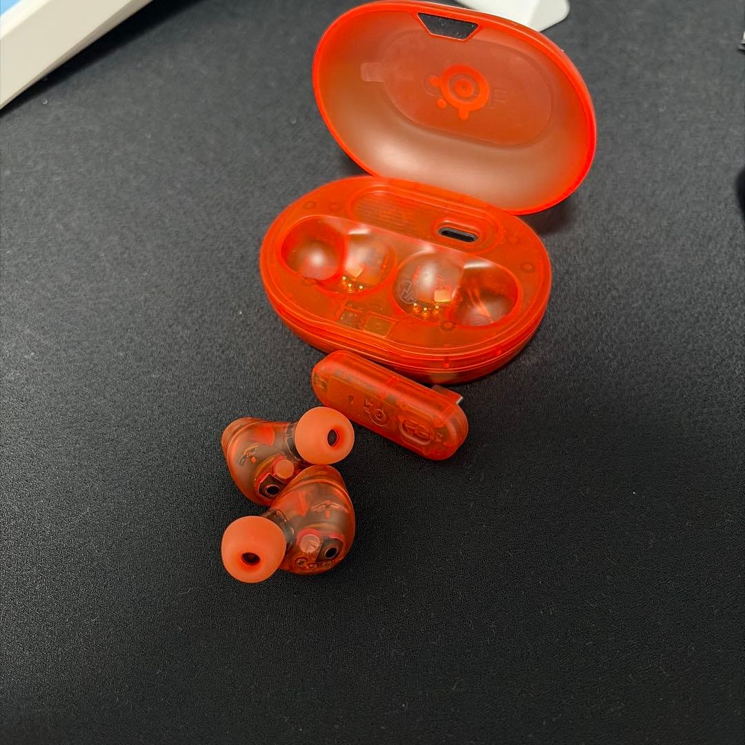 SteelSeries ARCTIS GAMEBUDS 限定版