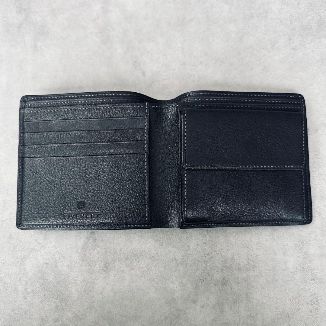 未使用✨GIVENCHY ワンポイント　4Gロゴ　レザー　二つ折り財布 黒