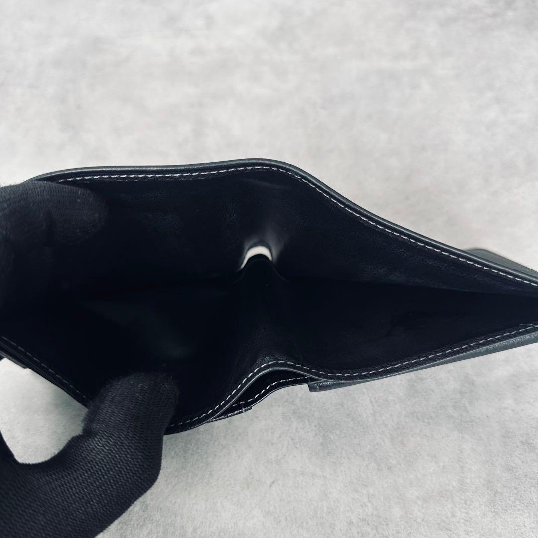未使用✨GIVENCHY ワンポイント　4Gロゴ　レザー　二つ折り財布 黒