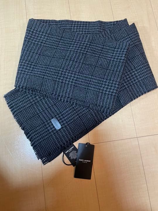 【新品・未使用】サンローラン　マフラー