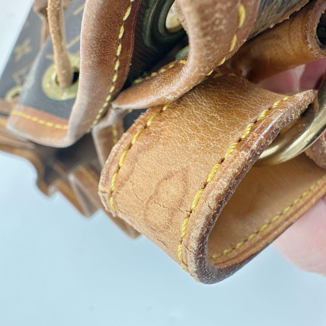 ルイヴィトン　モノグラム　巾着　ショルダーバッグ　プチノエ