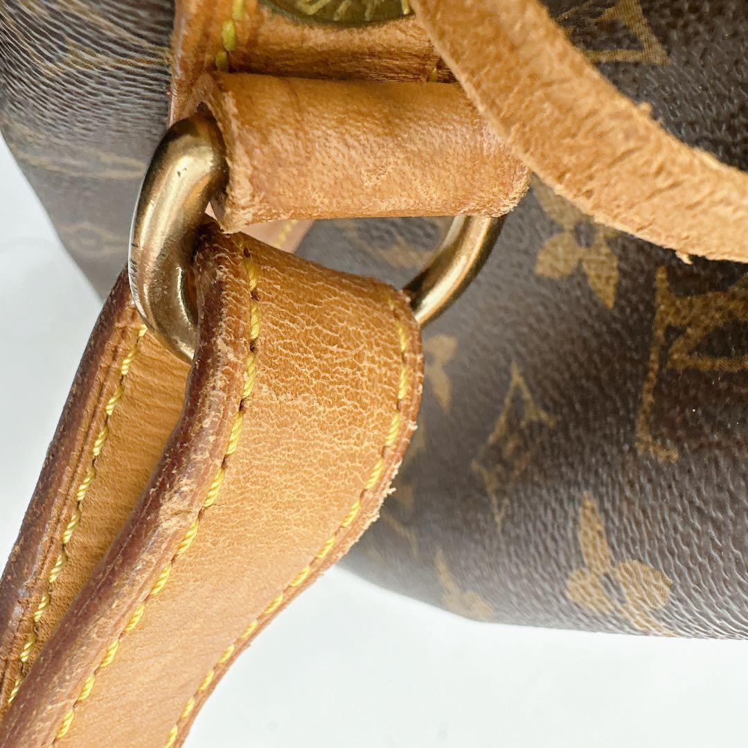 ルイヴィトン　モノグラム　巾着　ショルダーバッグ　プチノエ