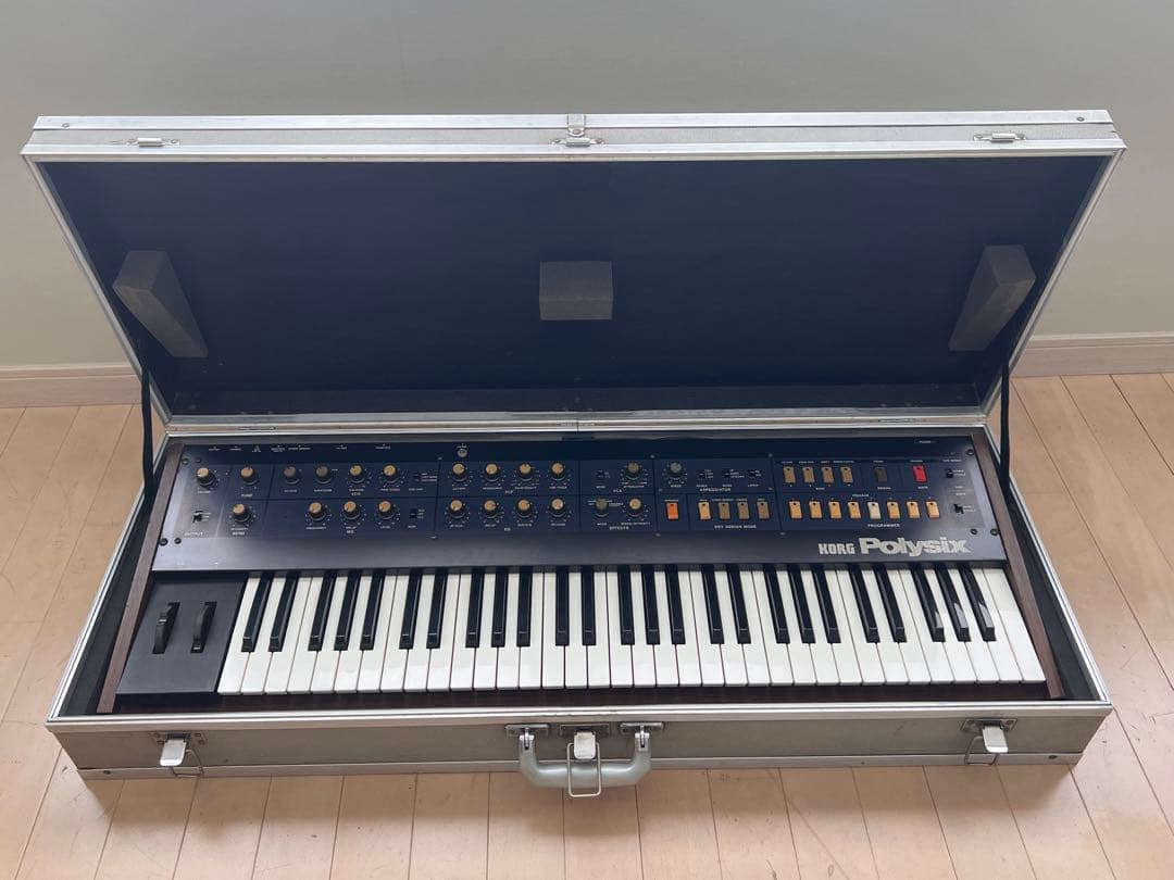KORG PolySix MIDI 搭載　ケース付き