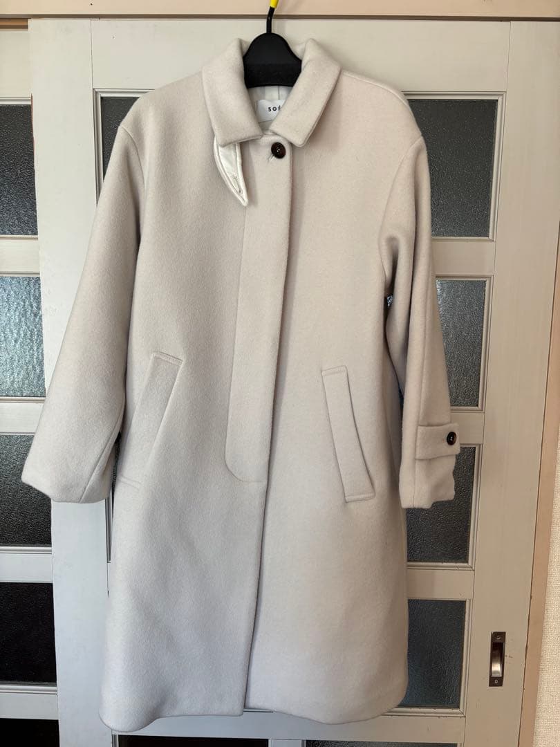 soéju ホワイト チェスターコート