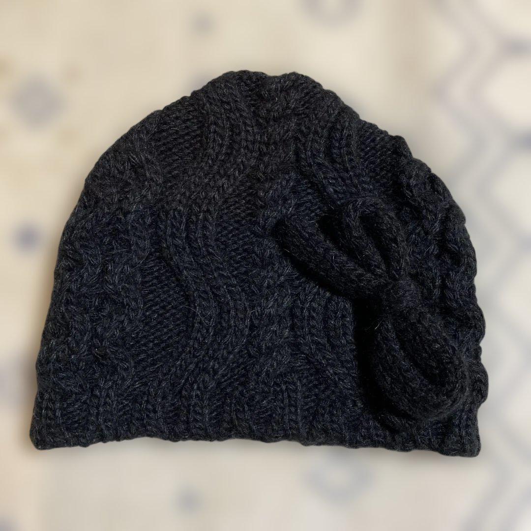 MIUMIU ブラックケーブル編み ニット帽 リボン付き